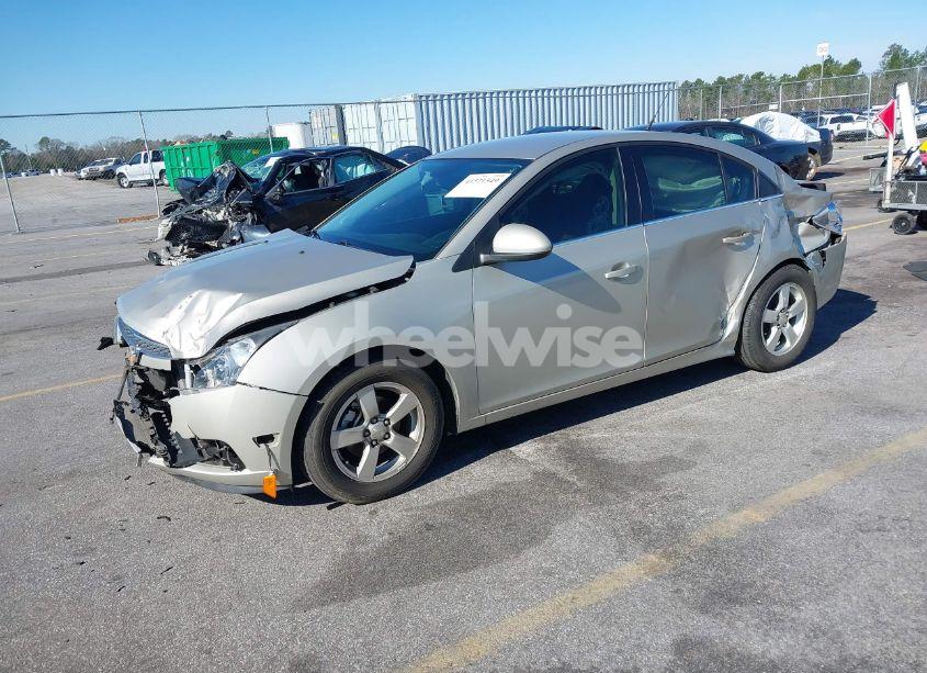 Photo 2 of 2014 Chevrolet Cruze 1LT MANUAL (VIN 1G1PD5SBXE7300571)