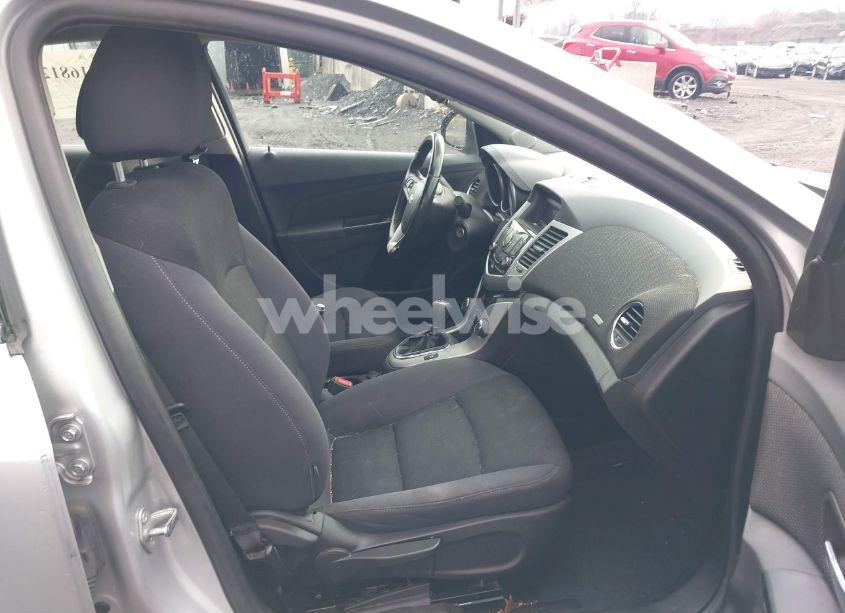 Photo 5 of 2014 Chevrolet Cruze 1LT MANUAL (VIN 1G1PD5SBXE7352105)