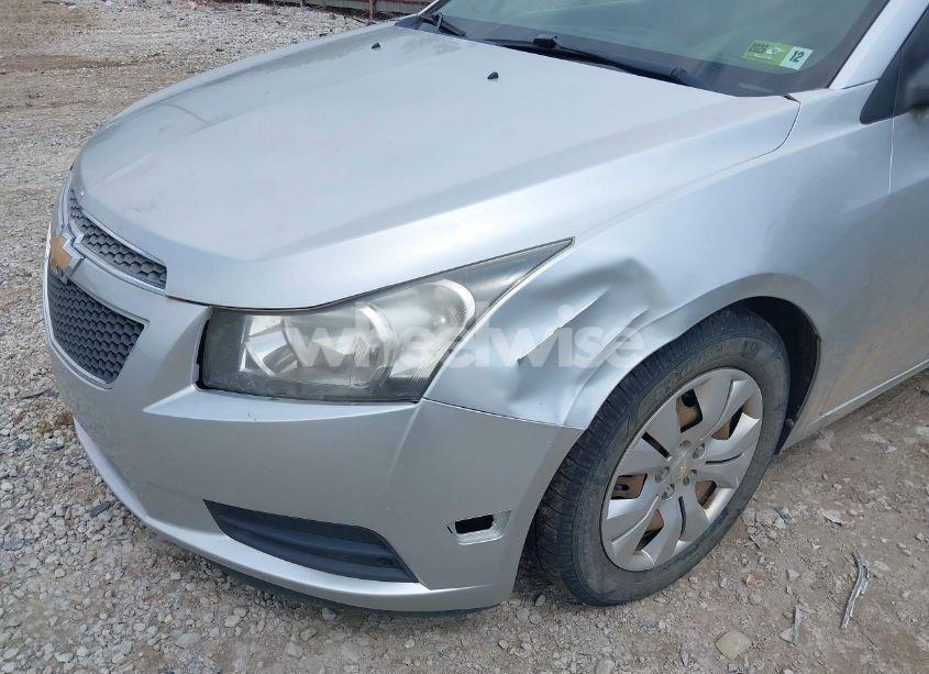 Photo 13 of 2012 Chevrolet Cruze LS (VIN 1G1PD5SH2C7230159)