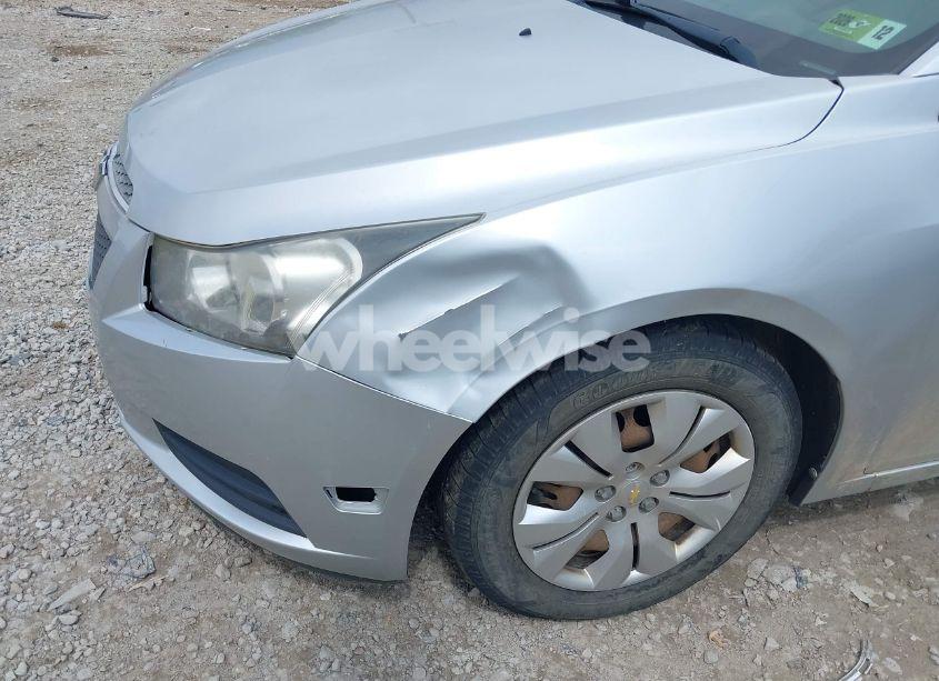 Photo 14 of 2012 Chevrolet Cruze LS (VIN 1G1PD5SH2C7230159)