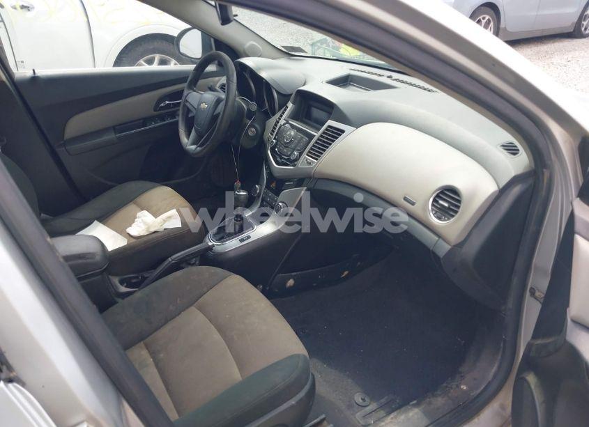 Photo 5 of 2012 Chevrolet Cruze LS (VIN 1G1PD5SH2C7230159)