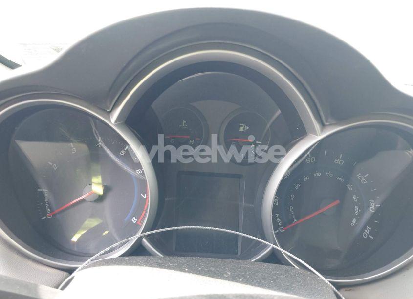 Photo 7 of 2012 Chevrolet Cruze LS (VIN 1G1PD5SH2C7230159)