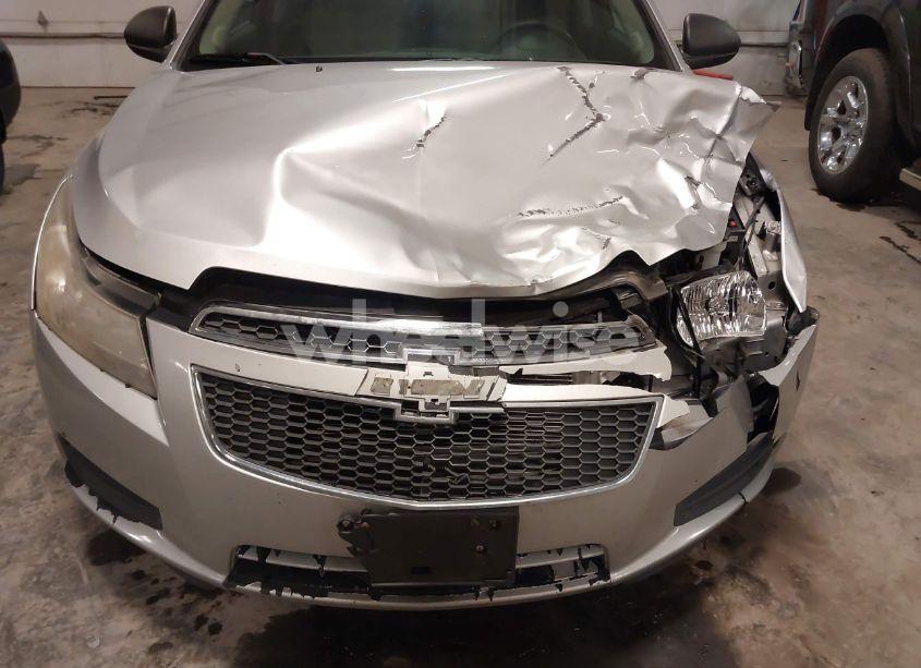 Photo 6 of 2012 Chevrolet Cruze LS (VIN 1G1PD5SH2C7284965)