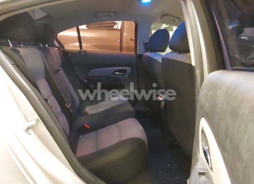 Photo 8 of 2012 Chevrolet Cruze LS (VIN 1G1PD5SH2C7284965)