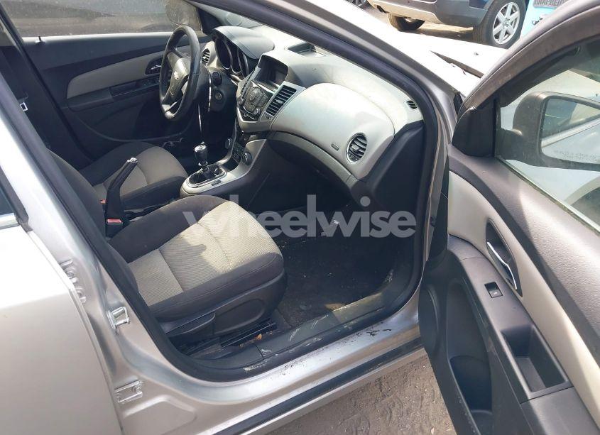 Photo 5 of 2012 Chevrolet Cruze LS (VIN 1G1PD5SH2C7344212)