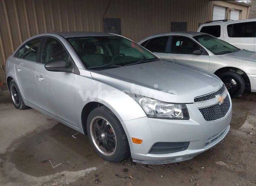 2012 Chevrolet Cruze LS (VIN 1G1PD5SH3C7370298) main photo