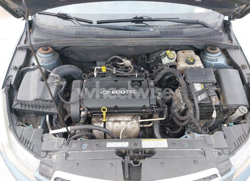 Photo 10 of 2012 Chevrolet Cruze LS (VIN 1G1PD5SH4C7242703)