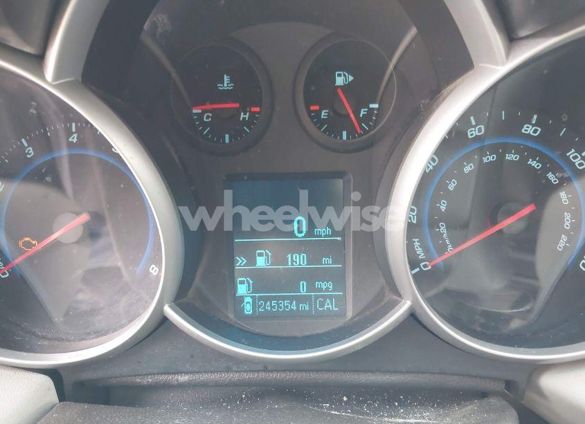 Photo 7 of 2012 Chevrolet Cruze LS (VIN 1G1PD5SH4C7242703)