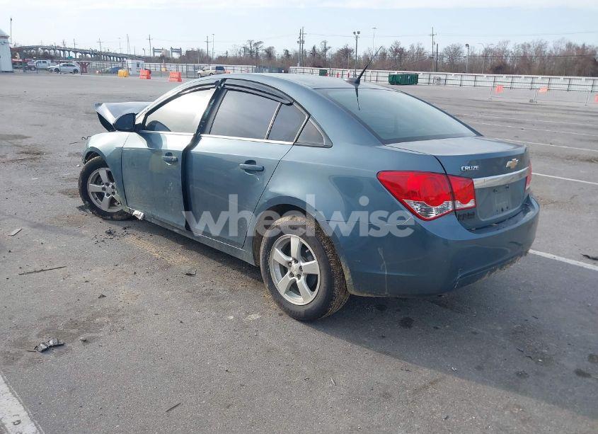 Photo 3 of 2012 Chevrolet Cruze LS (VIN 1G1PD5SH6C7307132)