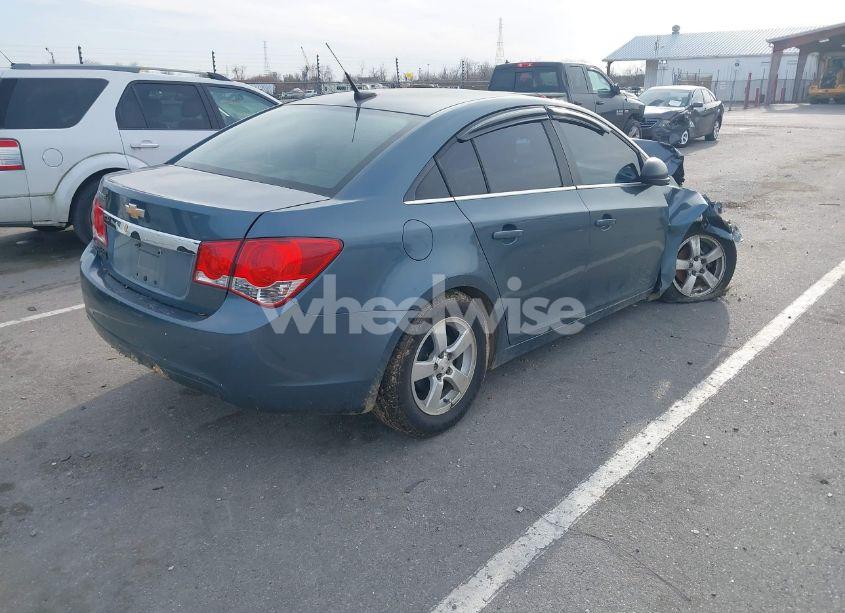 Photo 4 of 2012 Chevrolet Cruze LS (VIN 1G1PD5SH6C7307132)
