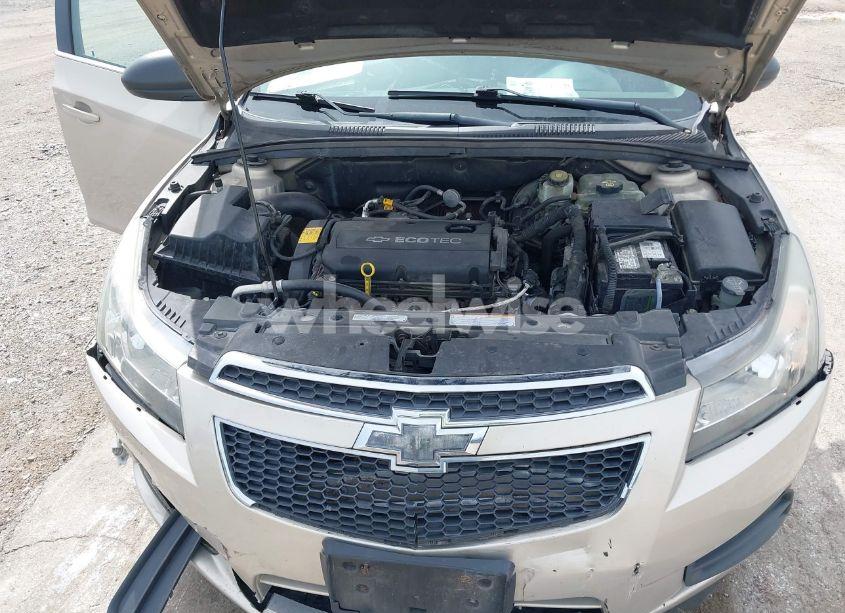 Photo 10 of 2012 Chevrolet Cruze LS (VIN 1G1PD5SH7C7101043)