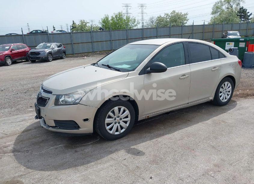 Photo 2 of 2012 Chevrolet Cruze LS (VIN 1G1PD5SH7C7101043)