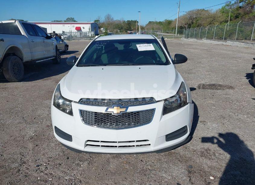 Photo 12 of 2012 Chevrolet Cruze LS (VIN 1G1PD5SH9C7212404)