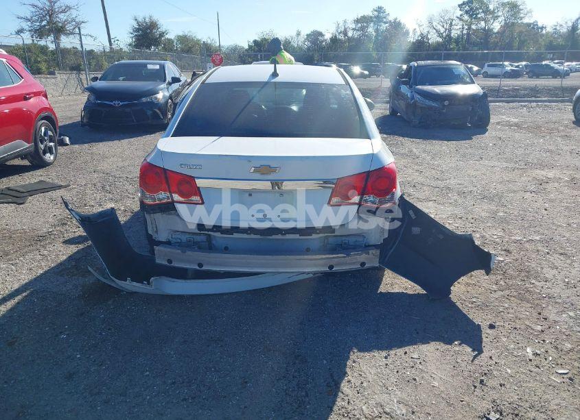 Photo 16 of 2012 Chevrolet Cruze LS (VIN 1G1PD5SH9C7212404)
