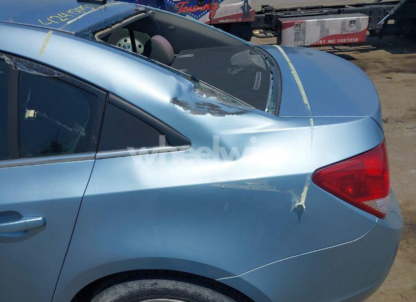 Photo 6 of 2011 Chevrolet Cruze LS (VIN 1G1PD5SHXB7195966)