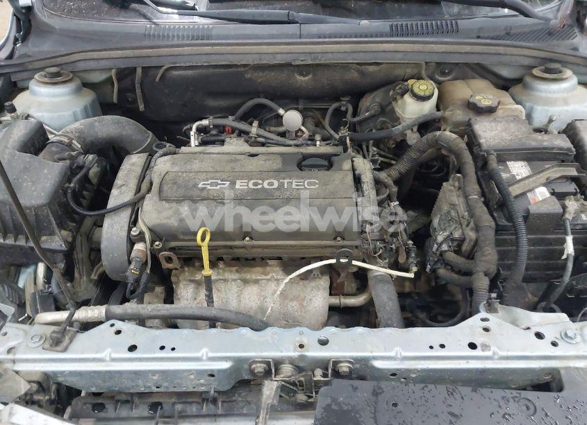 Photo 10 of 2011 Chevrolet Cruze LS (VIN 1G1PD5SHXB7202222)