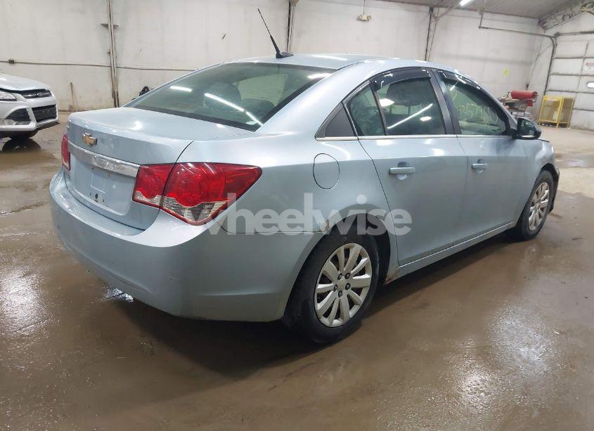 Photo 4 of 2011 Chevrolet Cruze LS (VIN 1G1PD5SHXB7202222)