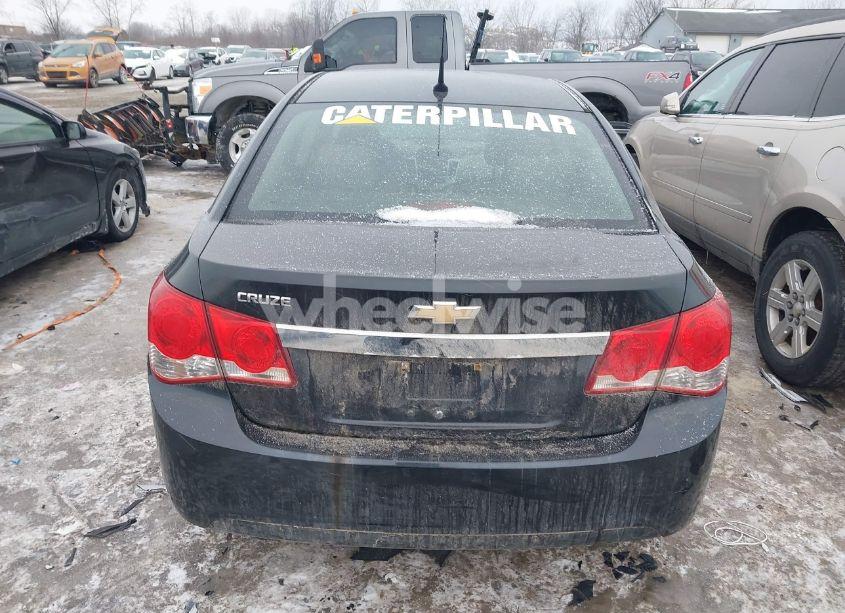 Photo 17 of 2012 Chevrolet Cruze LS (VIN 1G1PD5SHXC7122730)