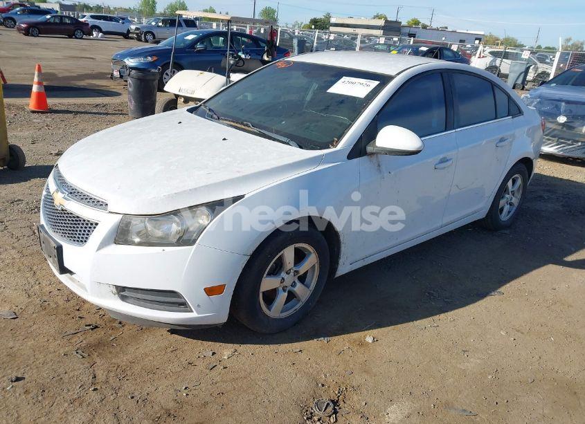 Photo 2 of 2011 Chevrolet Cruze LT (VIN 1G1PE5S91B7191455)