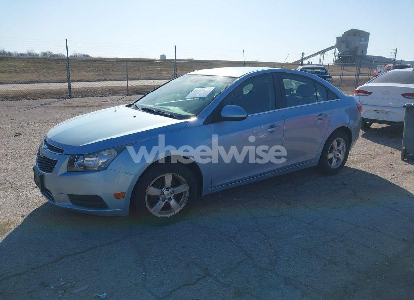 Photo 2 of 2011 Chevrolet Cruze LT (VIN 1G1PE5S91B7282077)