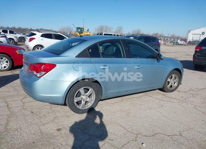 Photo 4 of 2011 Chevrolet Cruze LT (VIN 1G1PE5S91B7282077)