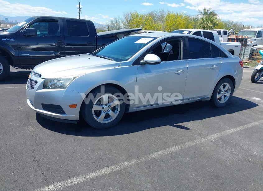 Photo 2 of 2011 Chevrolet Cruze LT (VIN 1G1PE5S93B7193952)