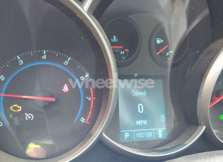 Photo 7 of 2011 Chevrolet Cruze LT (VIN 1G1PE5S93B7195717)