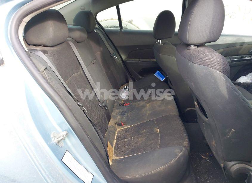 Photo 8 of 2011 Chevrolet Cruze LT (VIN 1G1PE5S93B7195717)