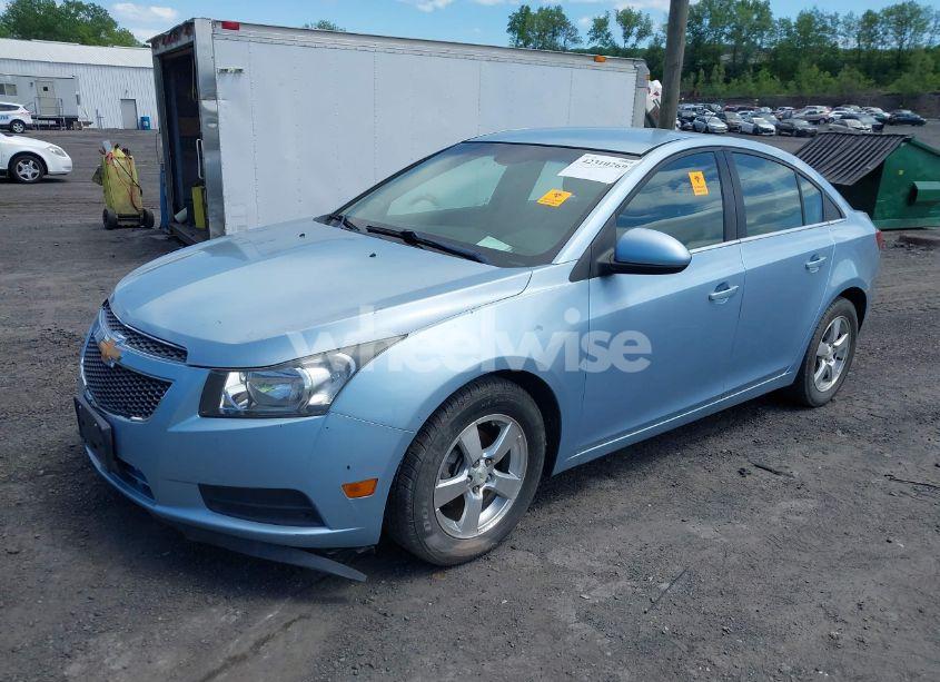 Photo 2 of 2011 Chevrolet Cruze LT (VIN 1G1PE5S94B7217630)