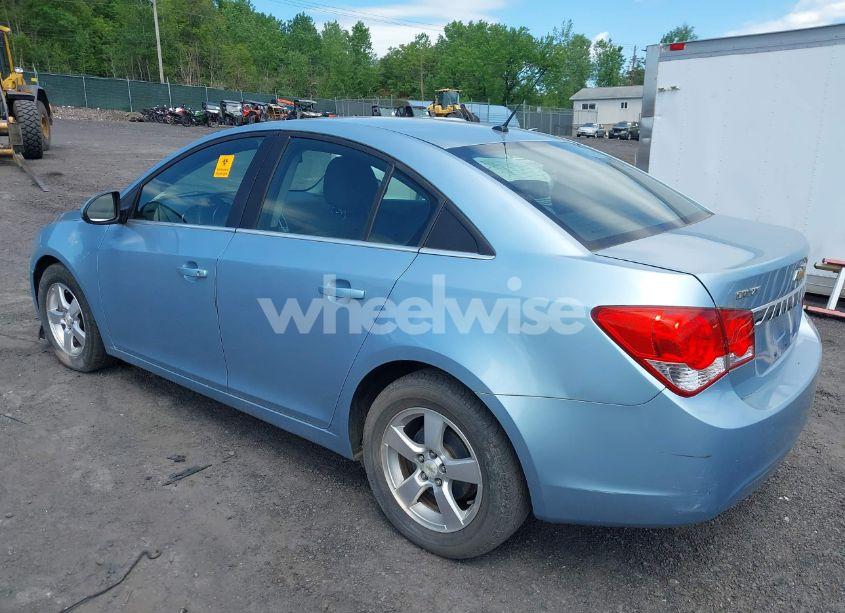 Photo 3 of 2011 Chevrolet Cruze LT (VIN 1G1PE5S94B7217630)