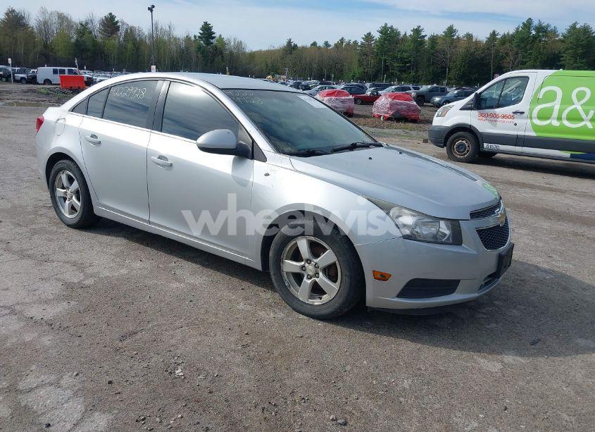 2011 Chevrolet Cruze LT (VIN 1G1PE5S95B7258378) main photo