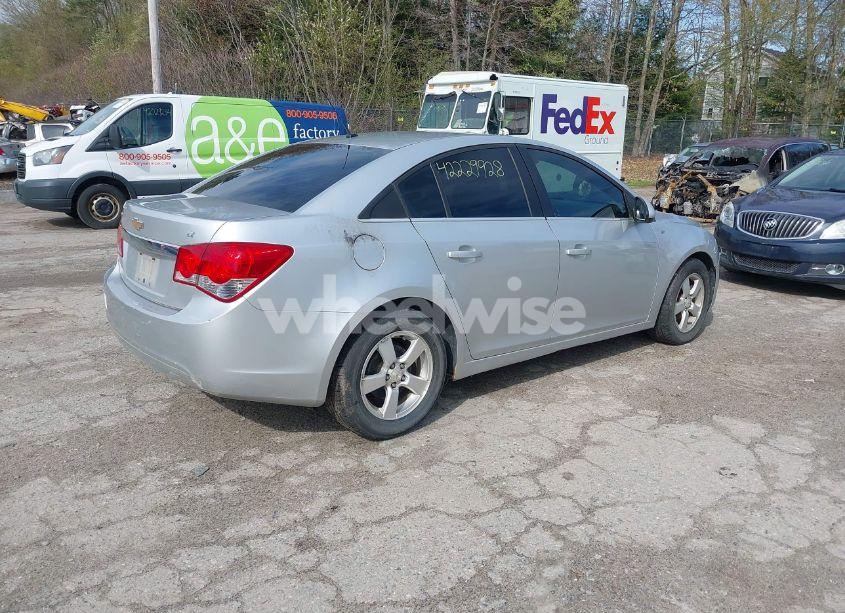 Photo 4 of 2011 Chevrolet Cruze LT (VIN 1G1PE5S95B7258378)