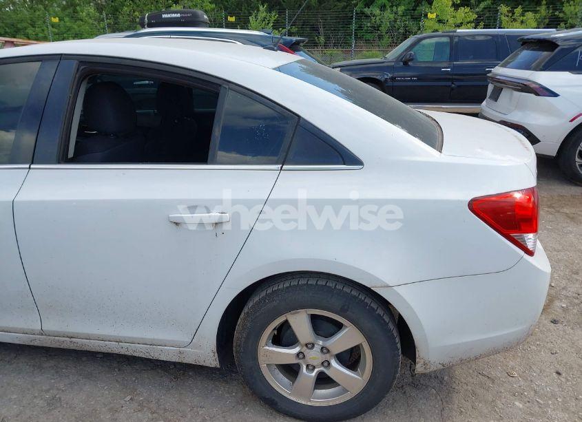 Photo 6 of 2011 Chevrolet Cruze LT (VIN 1G1PE5S9XB7110520)