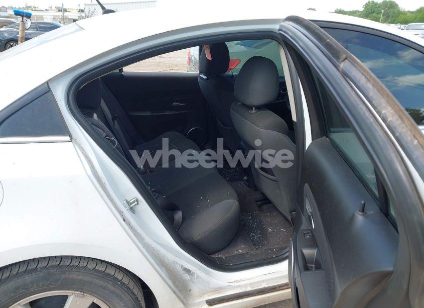 Photo 8 of 2011 Chevrolet Cruze LT (VIN 1G1PE5S9XB7110520)