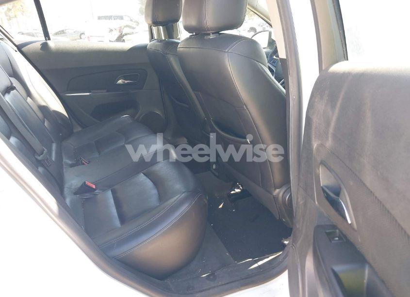 Photo 8 of 2013 Chevrolet Cruze 2LT AUTO (VIN 1G1PE5SB0D7110645)