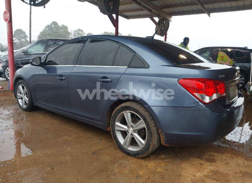 Photo 3 of 2013 Chevrolet Cruze 2LT AUTO (VIN 1G1PE5SB0D7141779)