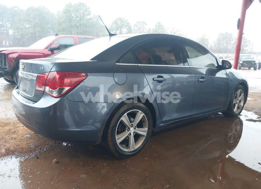 Photo 4 of 2013 Chevrolet Cruze 2LT AUTO (VIN 1G1PE5SB0D7141779)