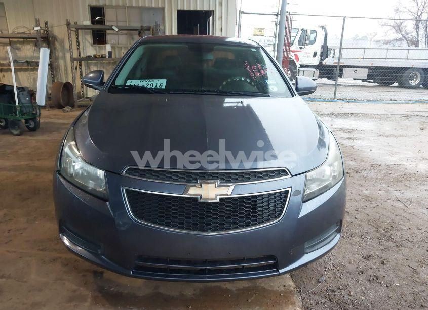 Photo 6 of 2013 Chevrolet Cruze 2LT AUTO (VIN 1G1PE5SB0D7141779)