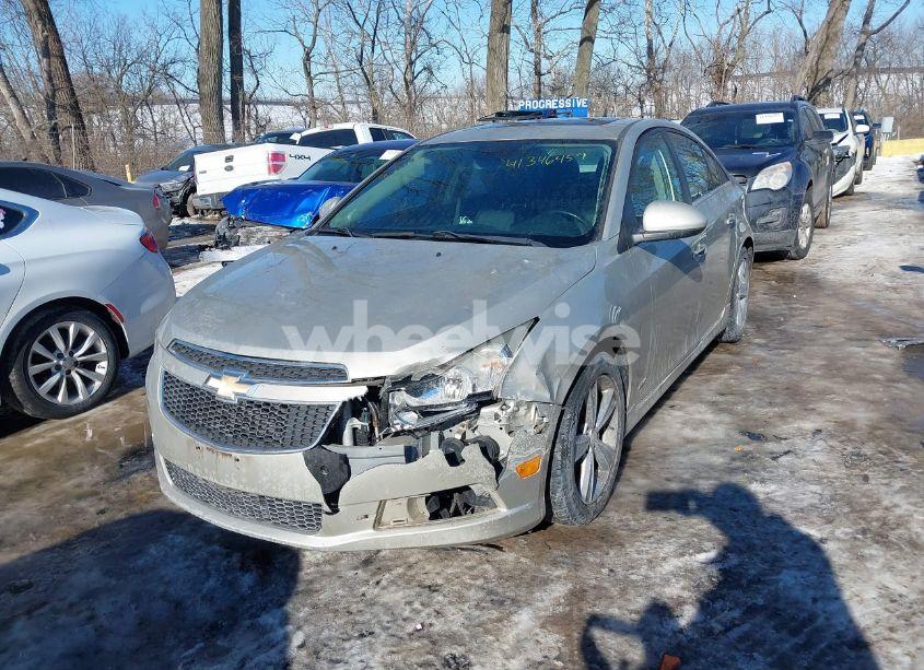 Photo 2 of 2013 Chevrolet Cruze 2LT AUTO (VIN 1G1PE5SB0D7145900)