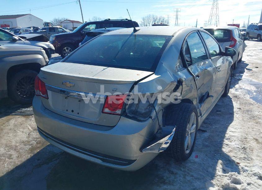 Photo 4 of 2013 Chevrolet Cruze 2LT AUTO (VIN 1G1PE5SB0D7145900)