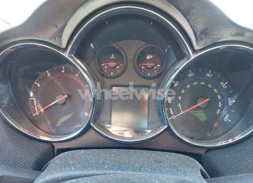 Photo 7 of 2013 Chevrolet Cruze 2LT AUTO (VIN 1G1PE5SB0D7145900)