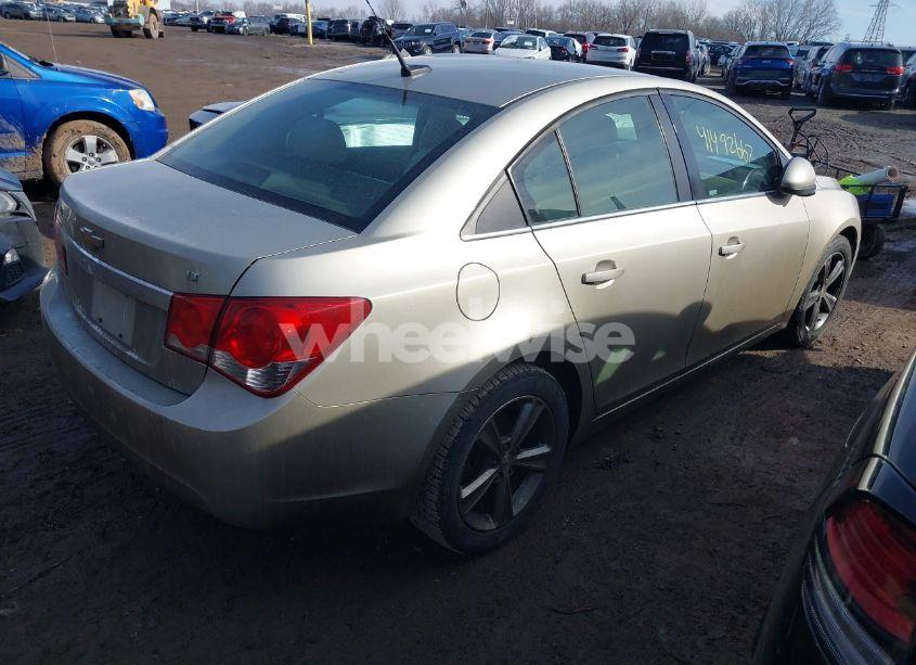 Photo 4 of 2013 Chevrolet Cruze 2LT AUTO (VIN 1G1PE5SB0D7186219)