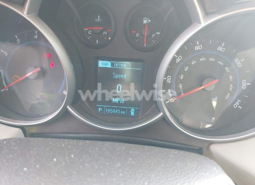 Photo 7 of 2013 Chevrolet Cruze 2LT AUTO (VIN 1G1PE5SB0D7186219)