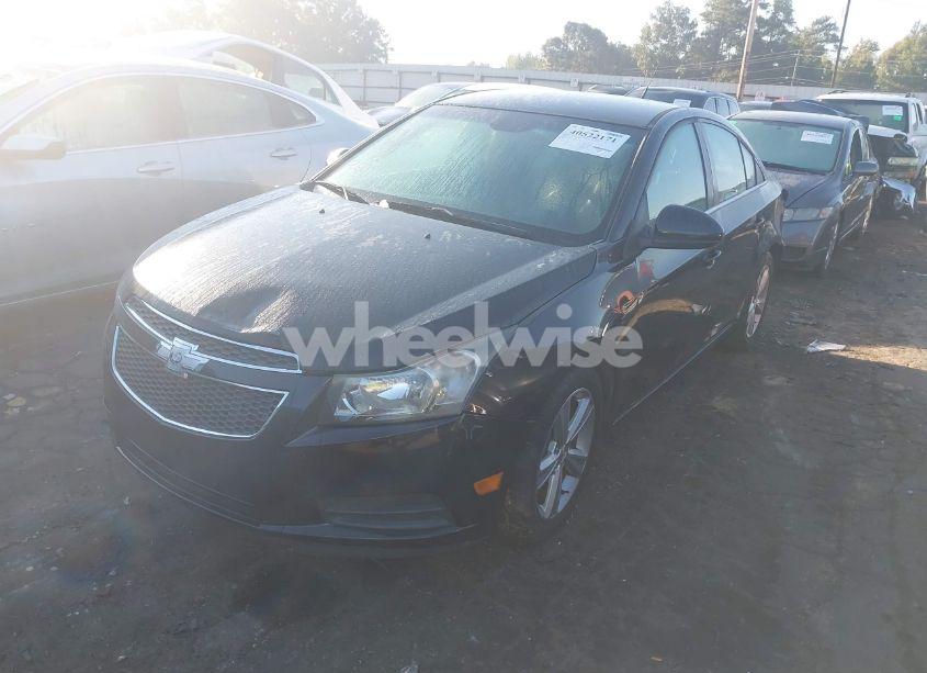Photo 2 of 2014 Chevrolet Cruze 2LT AUTO (VIN 1G1PE5SB0E7122604)
