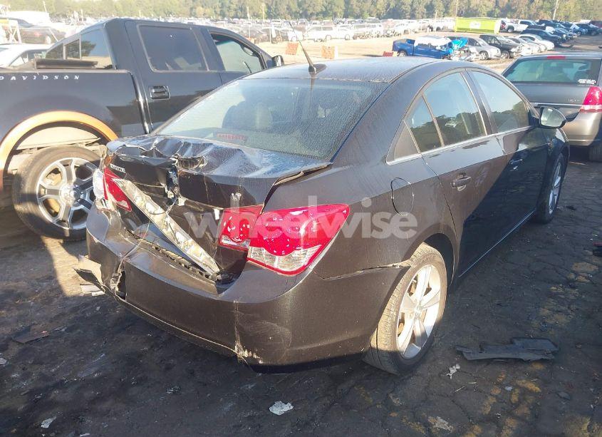 Photo 4 of 2014 Chevrolet Cruze 2LT AUTO (VIN 1G1PE5SB0E7122604)