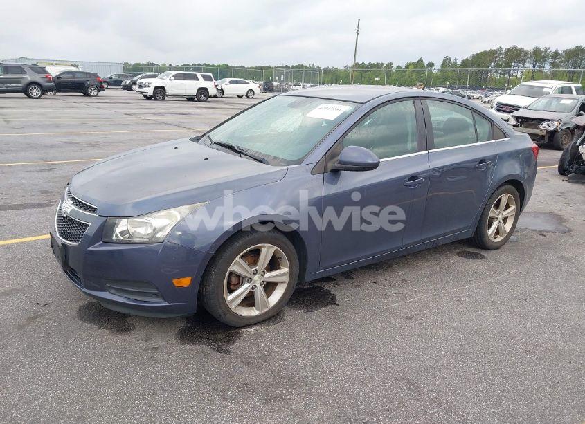 Photo 2 of 2014 Chevrolet Cruze 2LT AUTO (VIN 1G1PE5SB0E7167252)