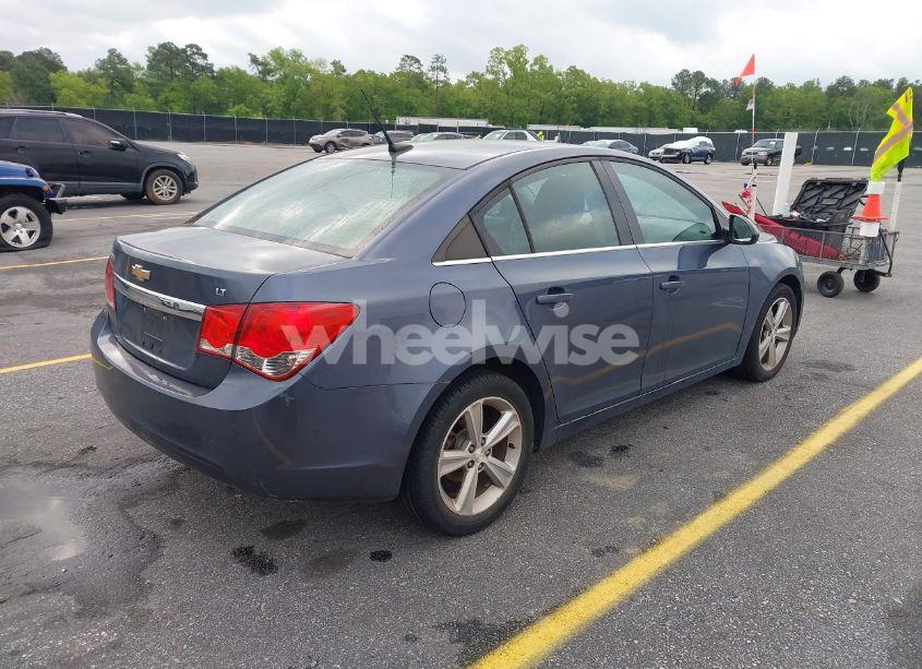 Photo 4 of 2014 Chevrolet Cruze 2LT AUTO (VIN 1G1PE5SB0E7167252)