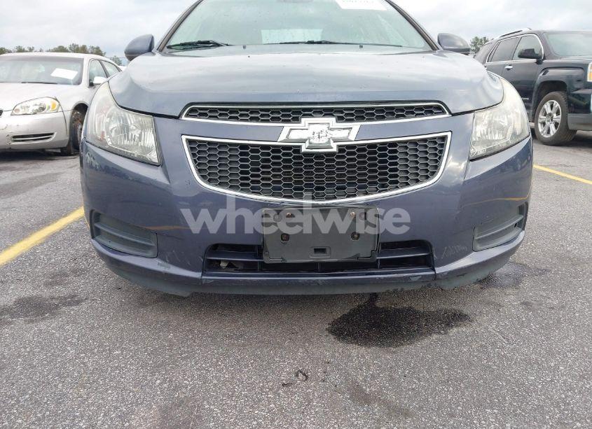 Photo 6 of 2014 Chevrolet Cruze 2LT AUTO (VIN 1G1PE5SB0E7167252)