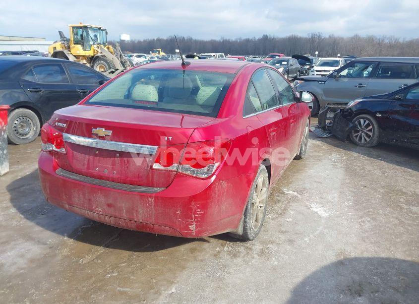 Photo 4 of 2014 Chevrolet Cruze 2LT AUTO (VIN 1G1PE5SB0E7214179)