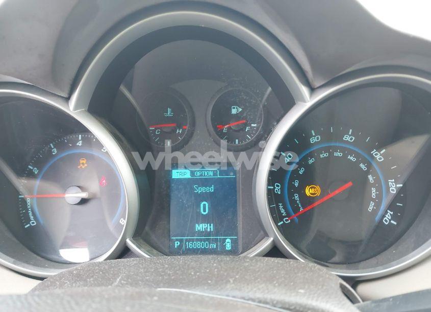 Photo 7 of 2014 Chevrolet Cruze 2LT AUTO (VIN 1G1PE5SB0E7214179)